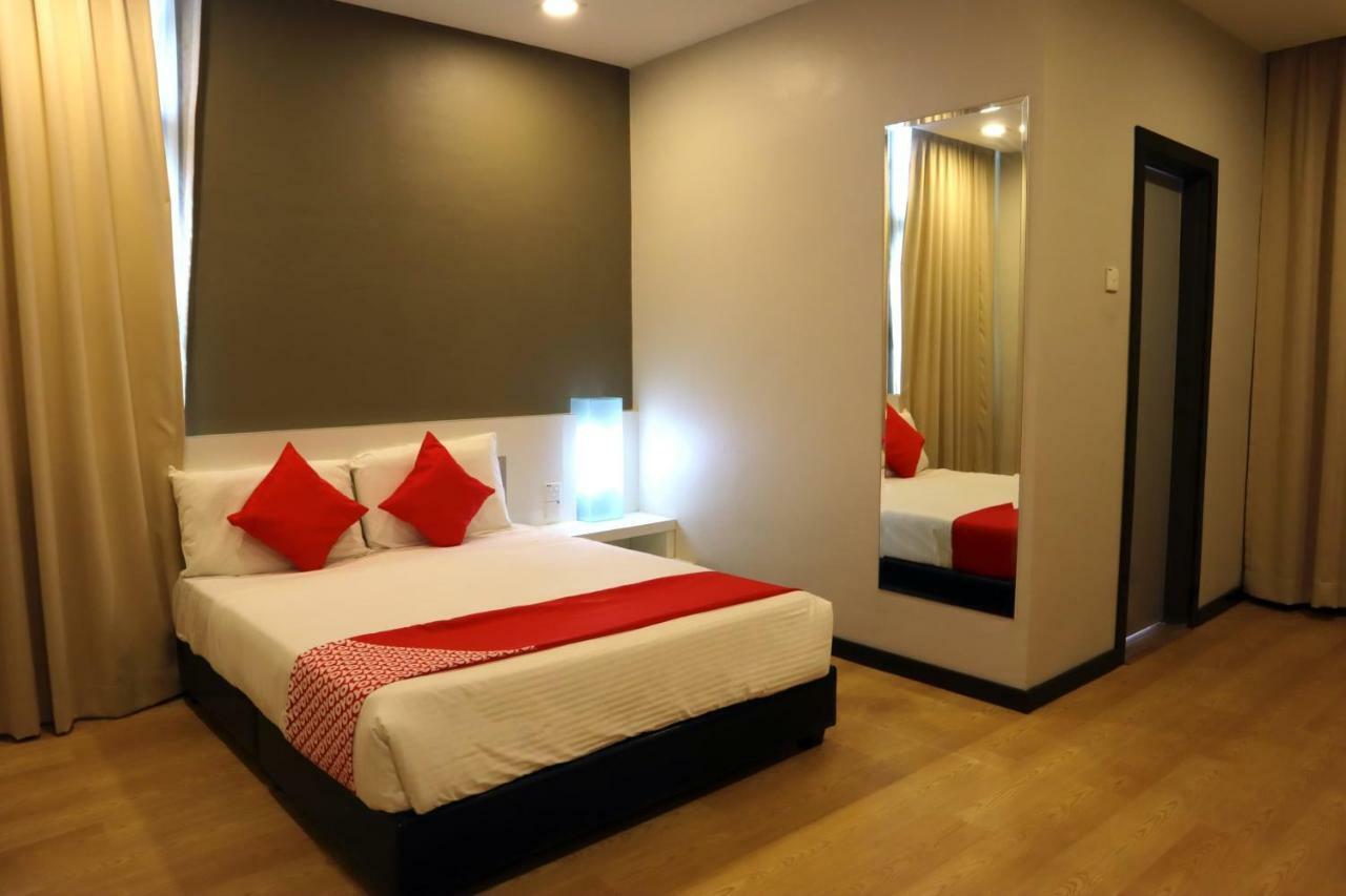 Oyo 232 The Suraya Hotel Kuantan Exterior photo